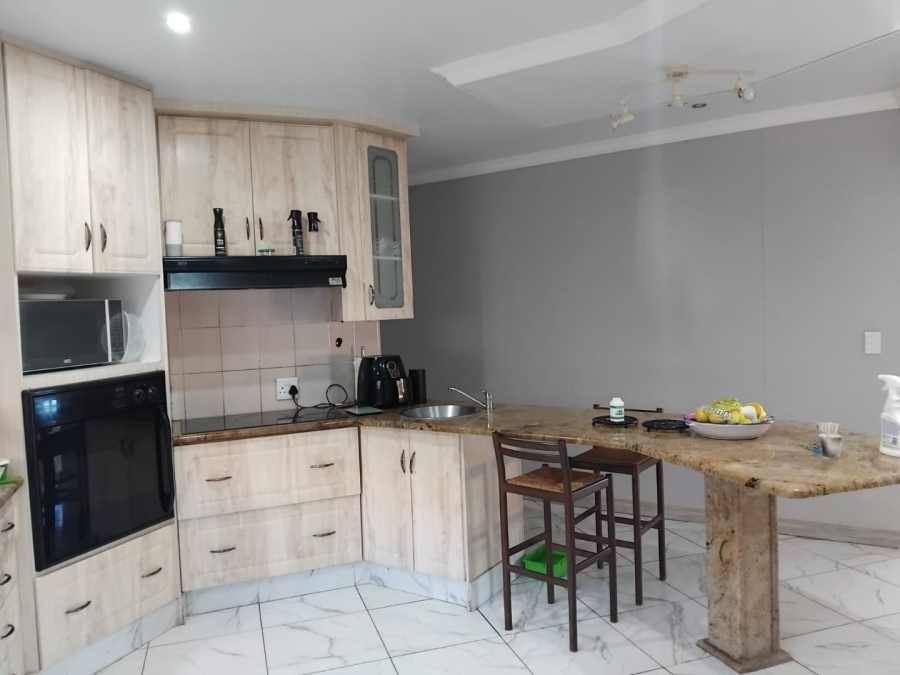 4 Bedroom Property for Sale in Safari Gardens North West